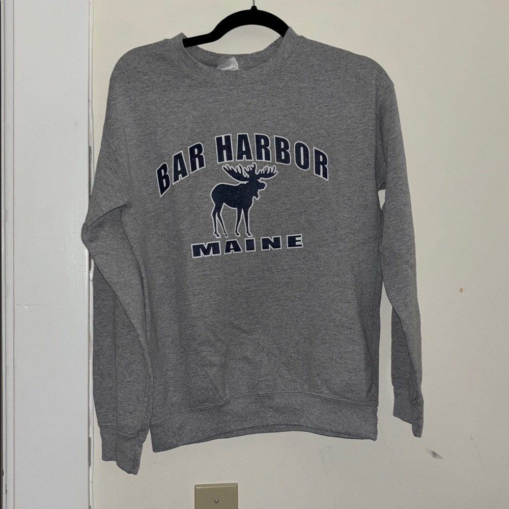 Gildan Gray Bar Harbor Maine Sweatshirt
